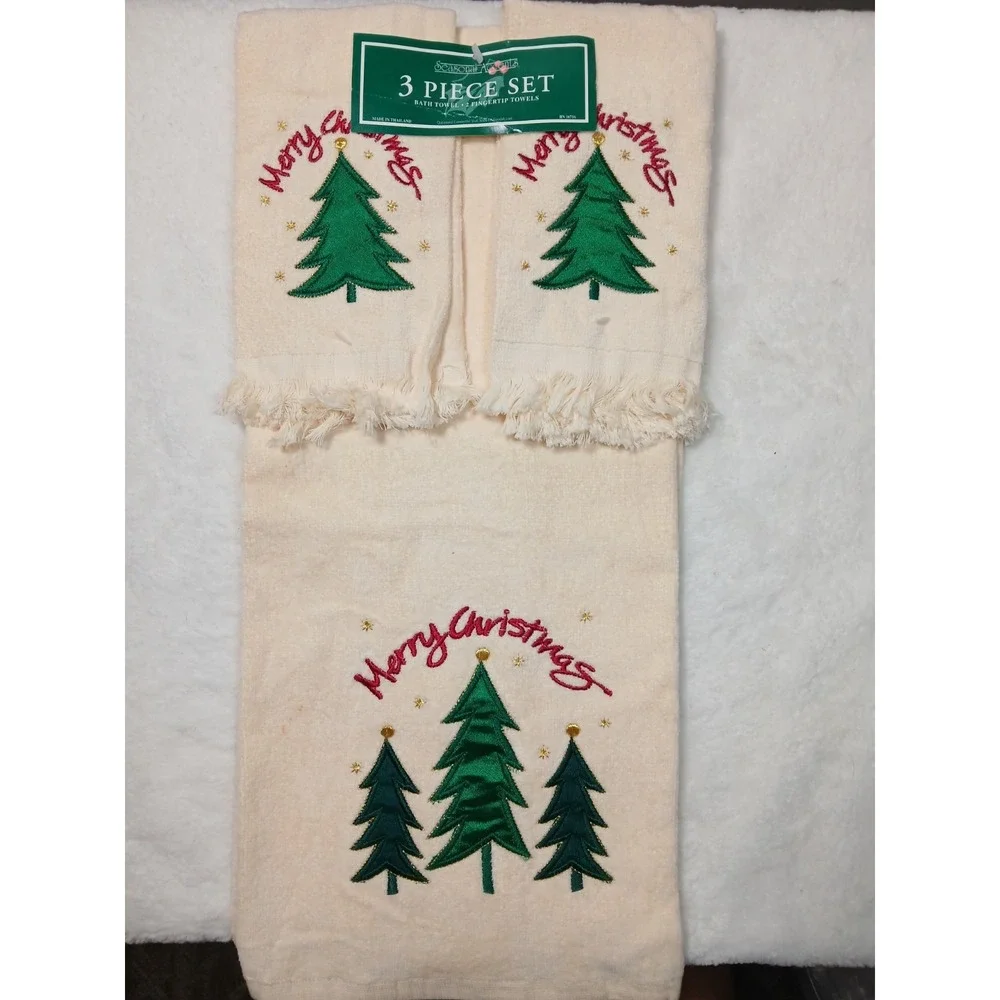 Vtg Cecil Saydah Embroidered Off White Christmas Tree Three Piece Towel Set